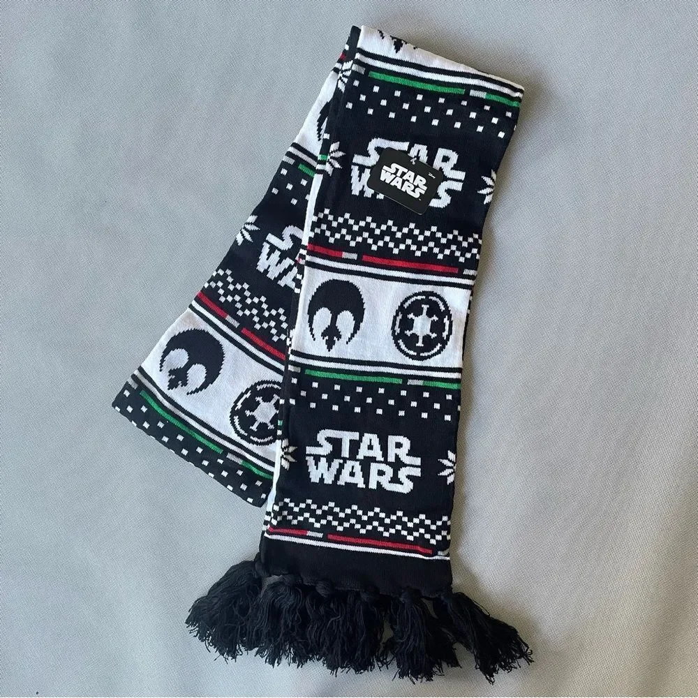 Star Wars Disney NWT Iconic Logo Scarf LootCrate Exclusive Christmas Gift NEW